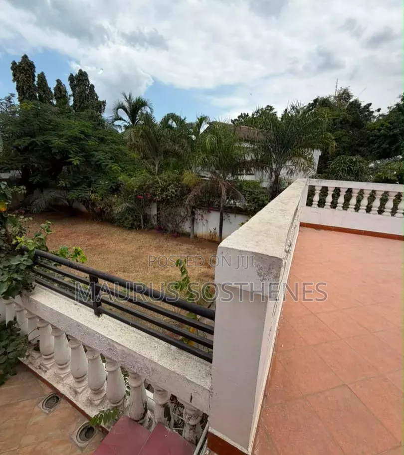 5bdrm House in Masaki for rent