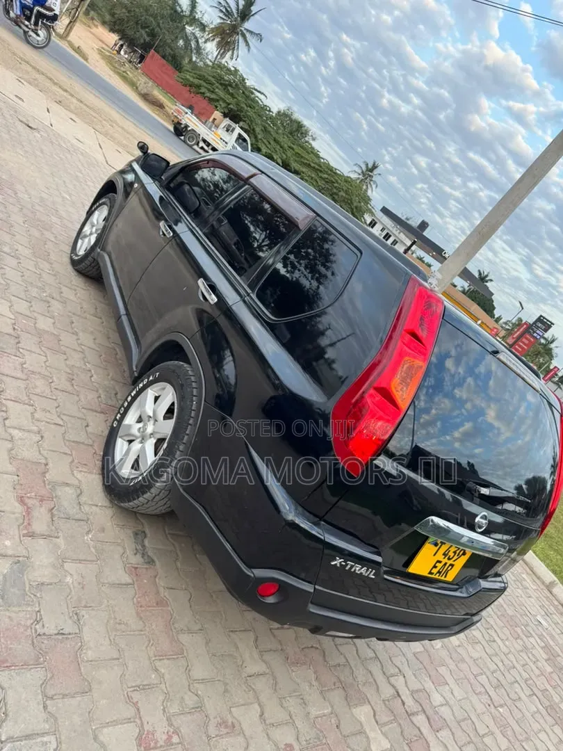 Nissan X-Trail 2010 Black