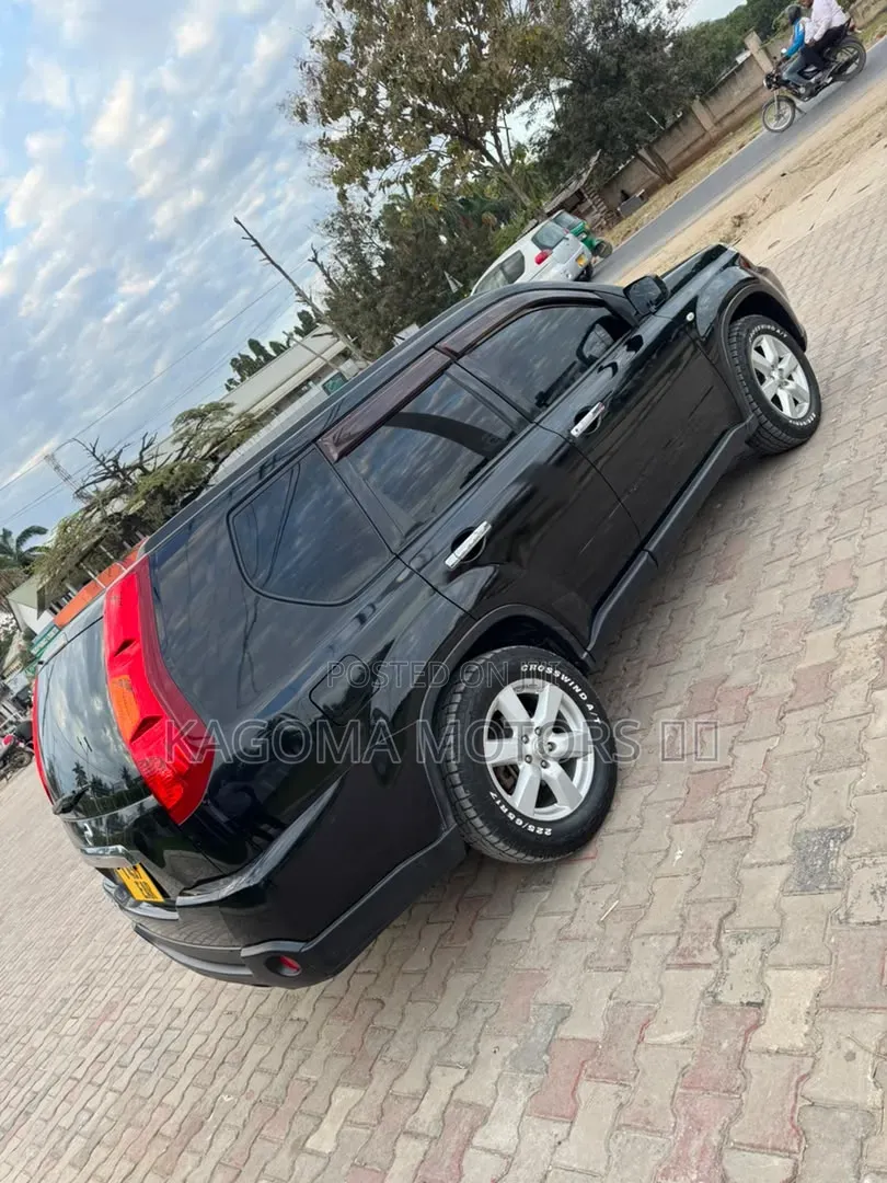 Nissan X-Trail 2010 Black