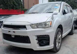 Mitsubishi Outlander 2011 White