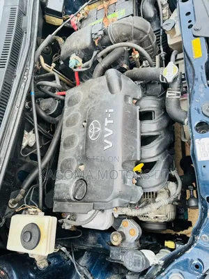 Toyota IST 2004 Blue