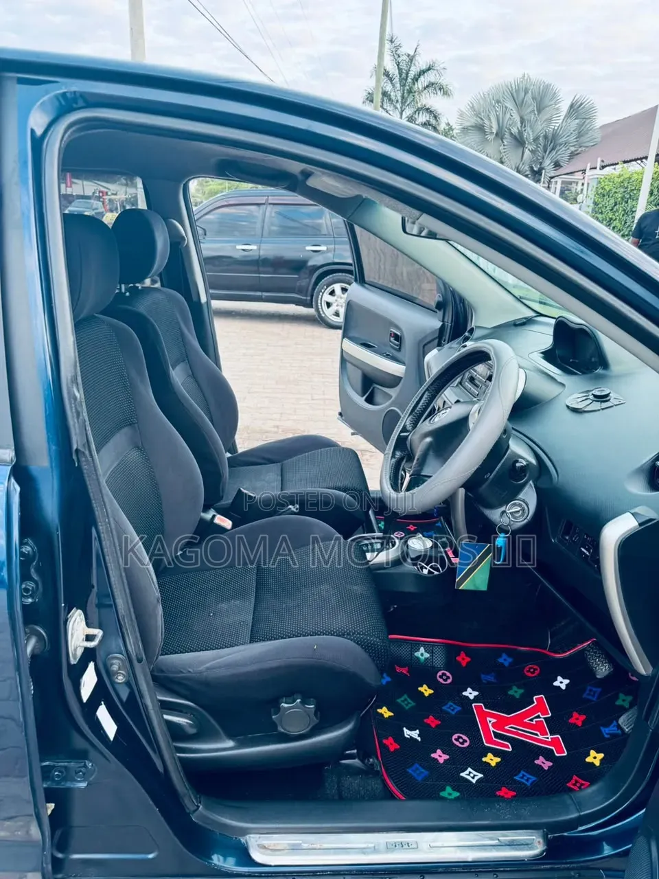 Toyota IST 2004 Blue