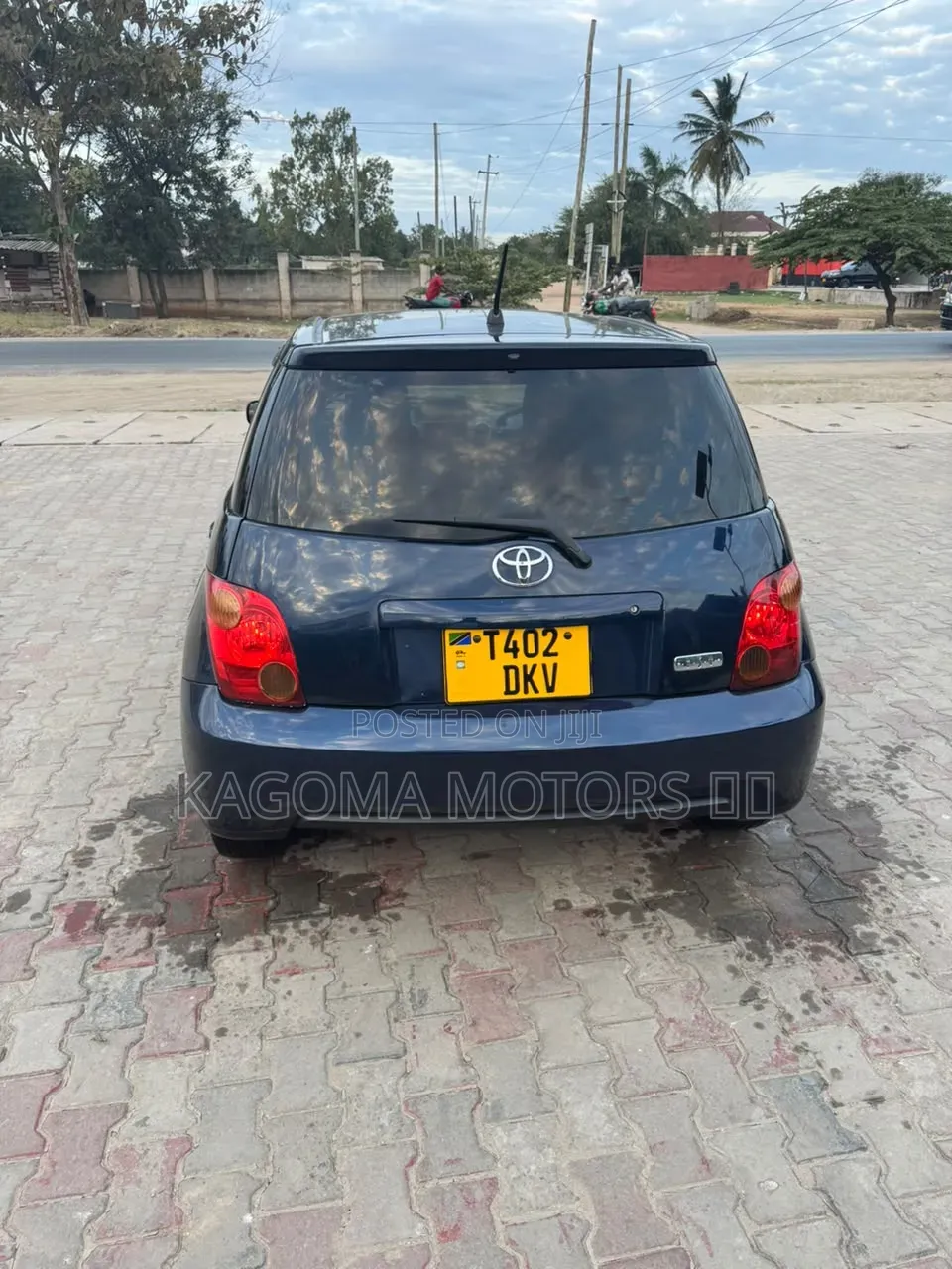 Toyota IST 2004 Blue
