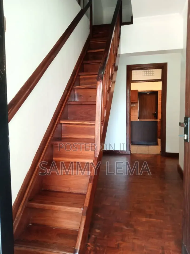 6bdrm Mansion in Sammy Saidy, Njiro for sale