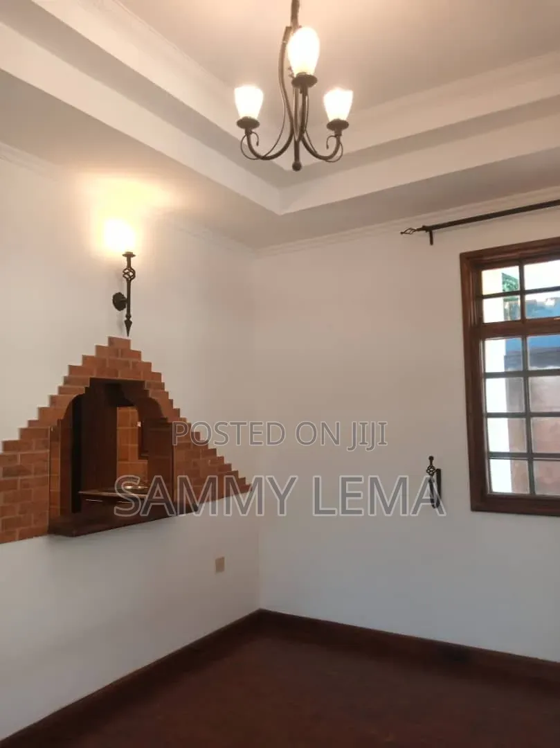 6bdrm Mansion in Sammy Saidy, Njiro for sale