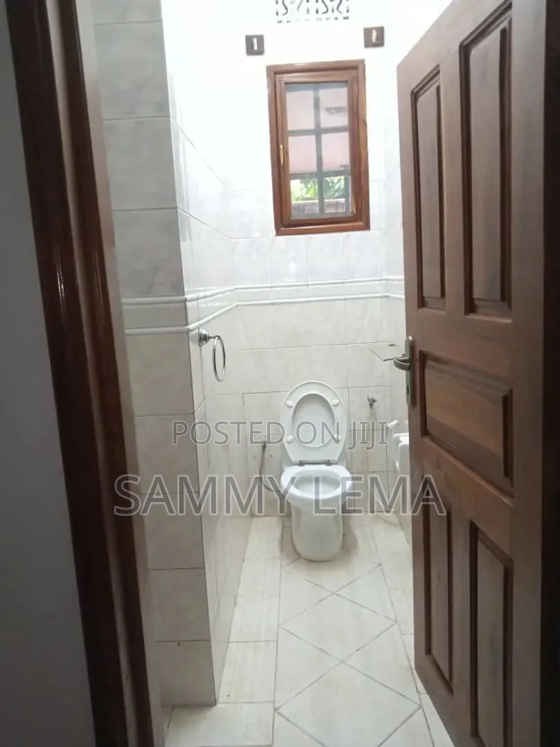 6bdrm Mansion in Sammy Saidy, Njiro for sale