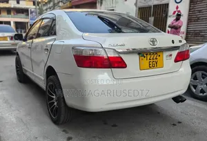 Toyota Premio 2009 Off white
