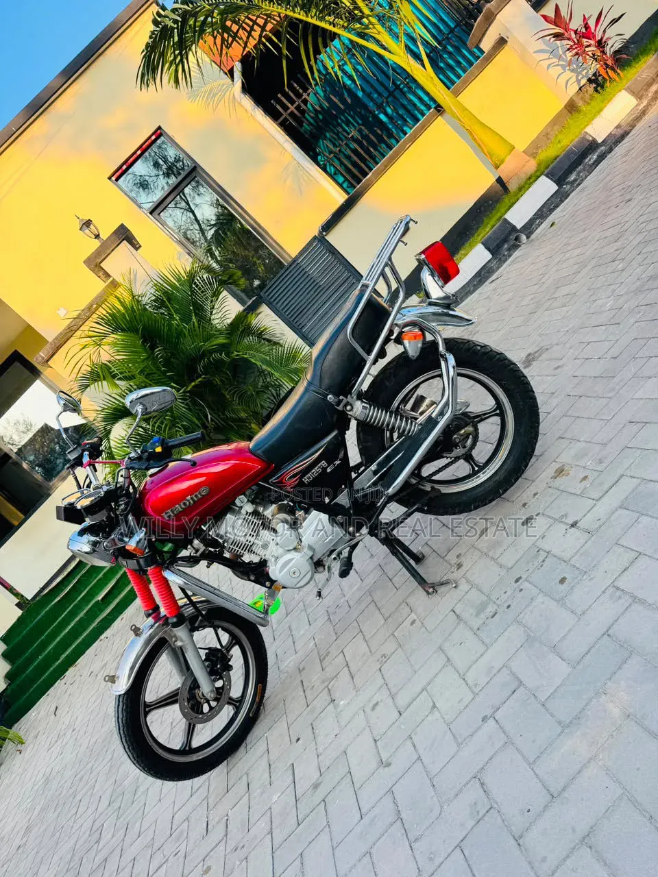 UM Carmel 125 2022 Red