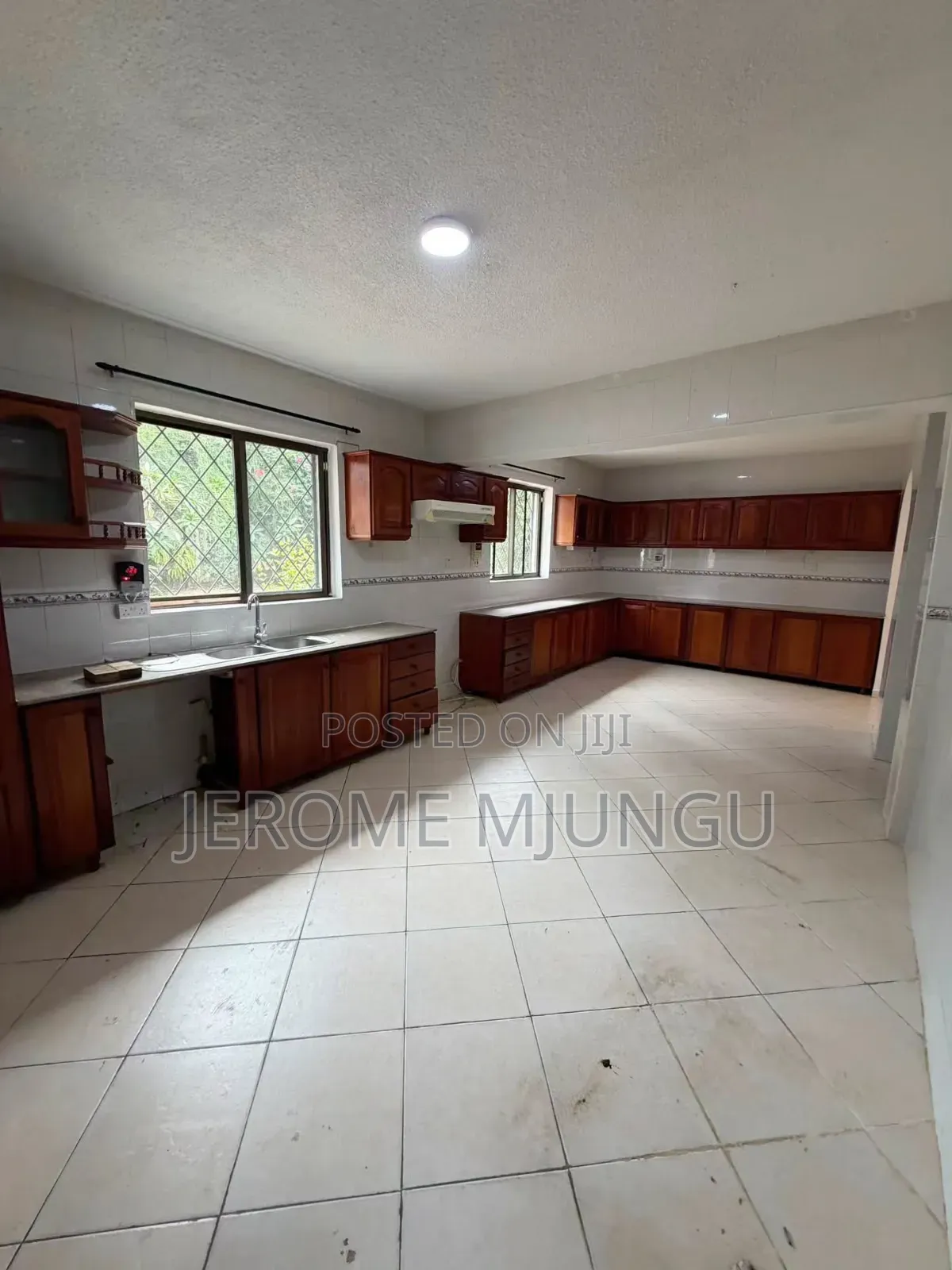 5bdrm House in Masaki for rent