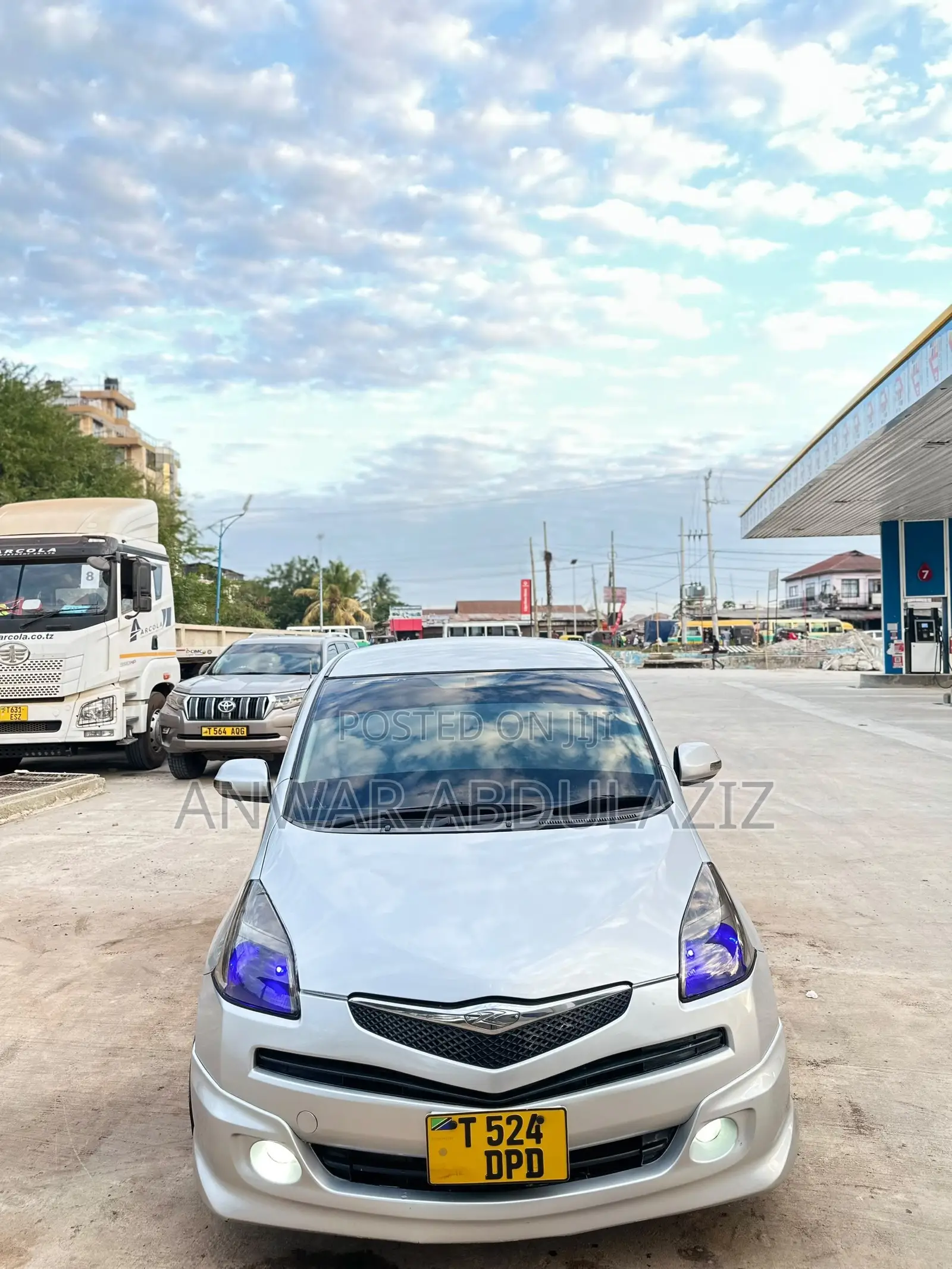 Toyota Ractis 1.5 AWD 2006 Silver