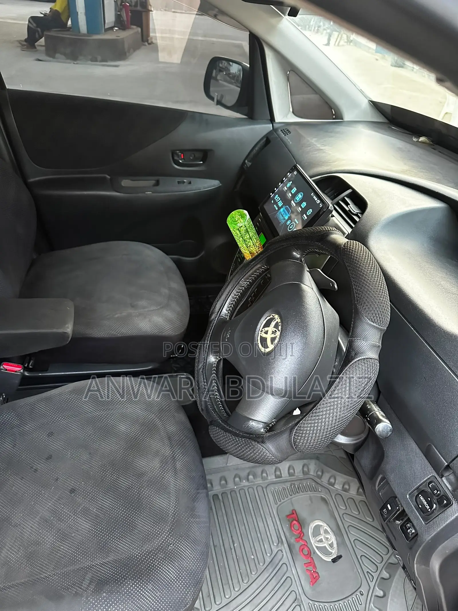 Toyota Ractis 1.5 AWD 2006 Silver