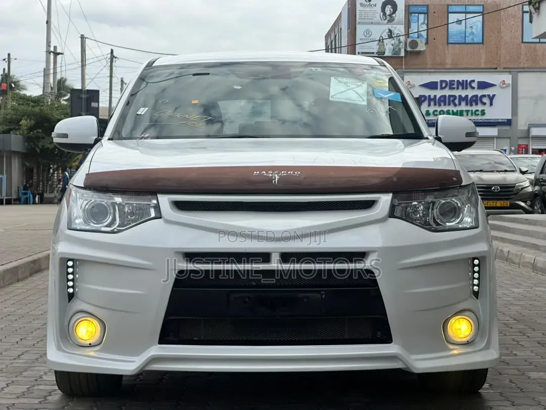 Mitsubishi Outlander 2013 White