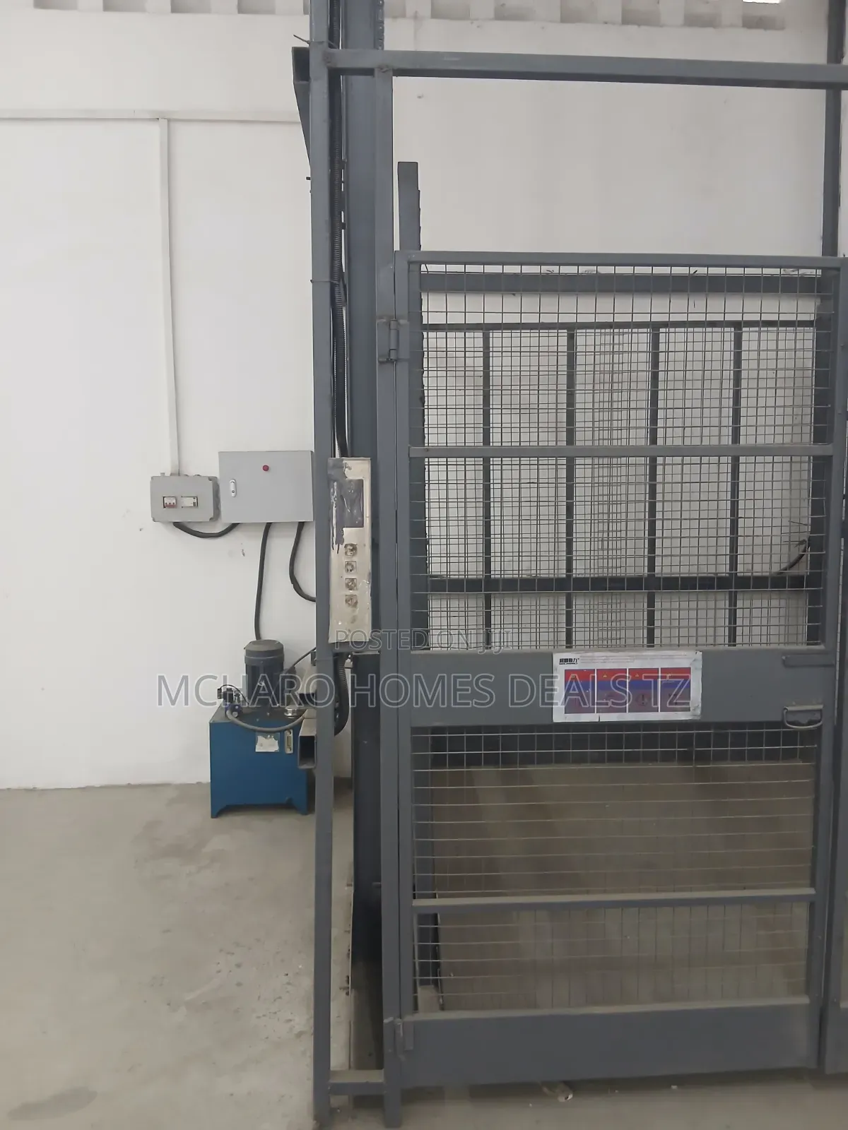 Prime Commercial Warehouse Executive Offices for Rent in Chang'ombe