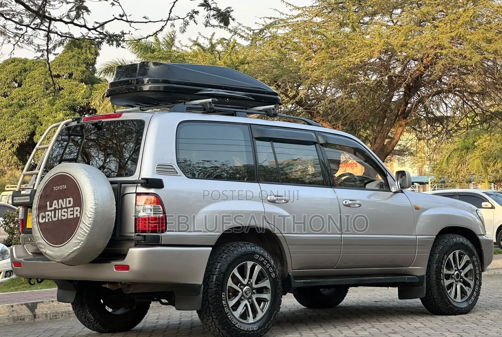 Toyota Land Cruiser 2001 Silver