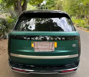 Land Rover Range Rover Vogue 2024 Green