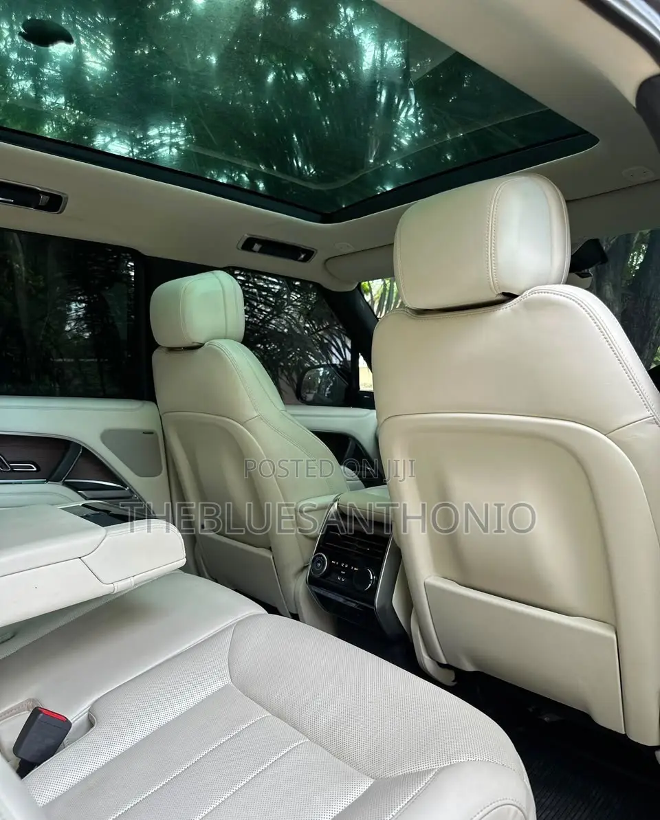 Land Rover Range Rover Vogue 2024 Green