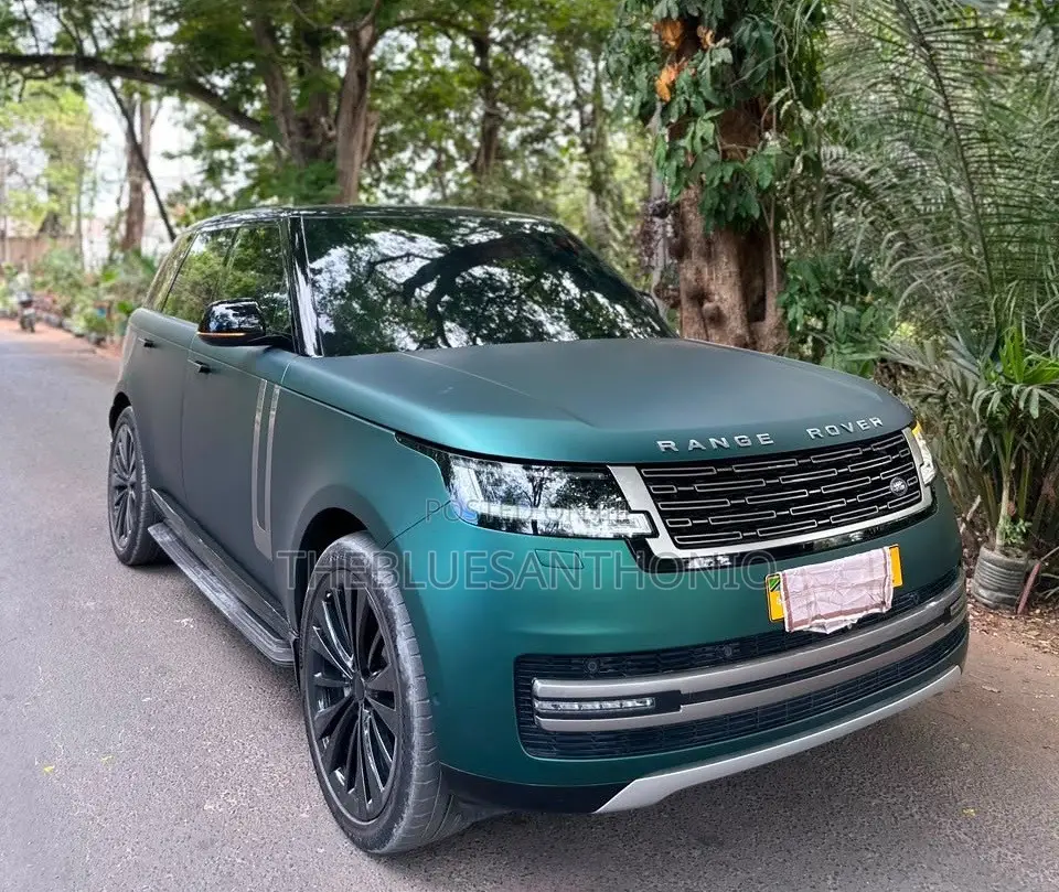 Land Rover Range Rover Vogue 2024 Green