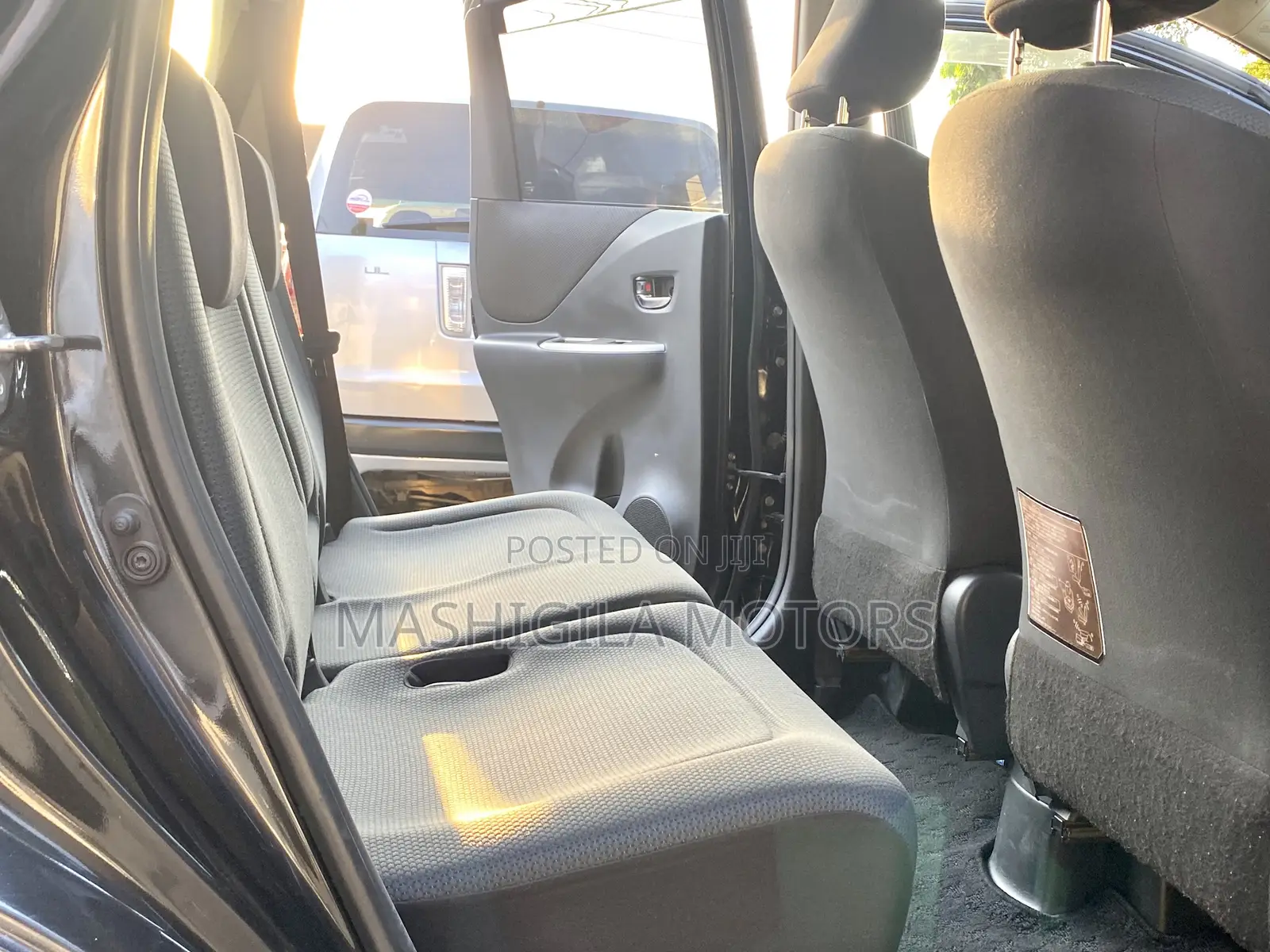 Toyota Ractis 2006 Black
