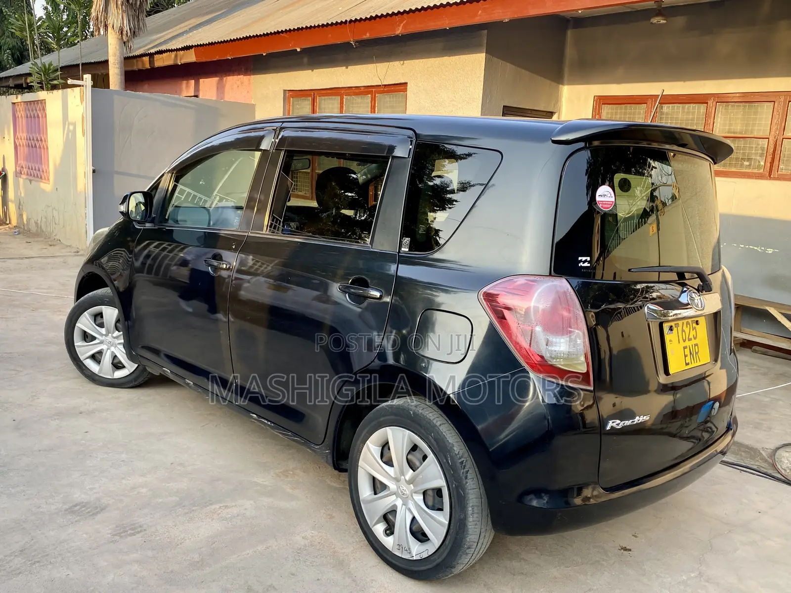 Toyota Ractis 2006 Black