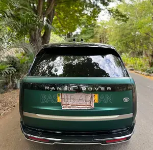 Land Rover Range Rover Vogue 2024 Green