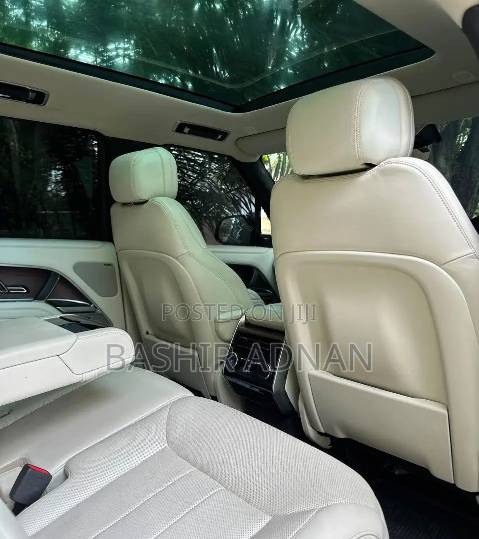 Land Rover Range Rover Vogue 2024 Green