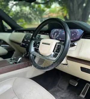 Land Rover Range Rover Vogue 2024 Green