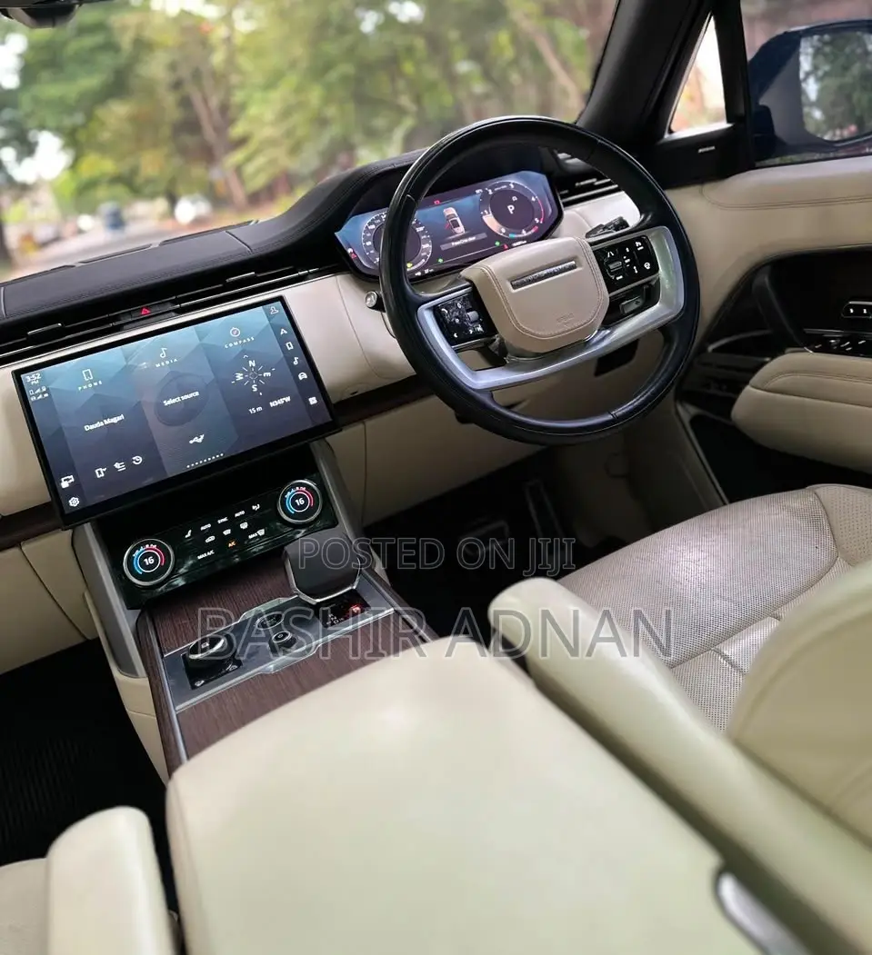 Land Rover Range Rover Vogue 2024 Green