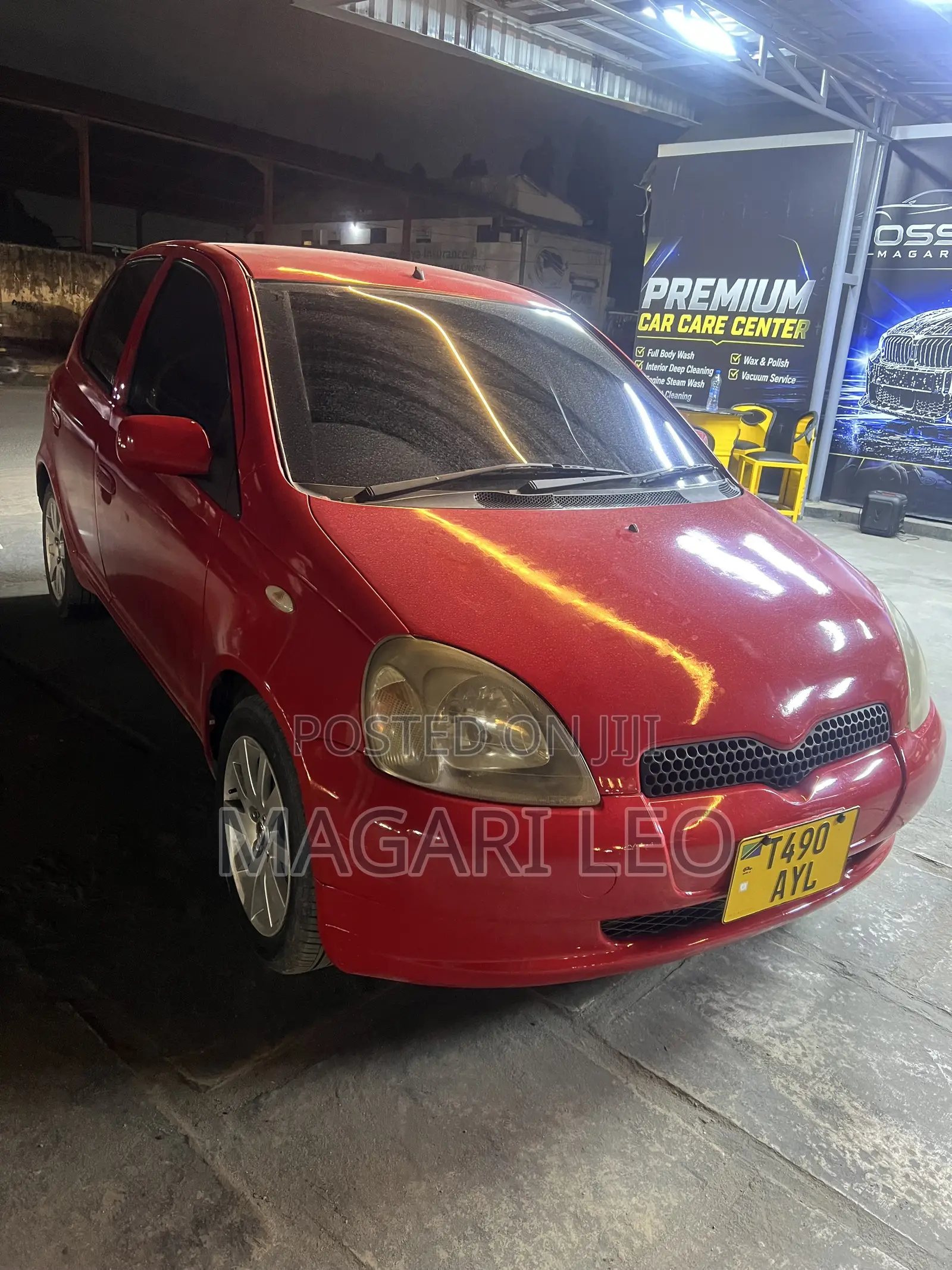 Toyota Vitz 1.0 FWD 5dr 2003 Red