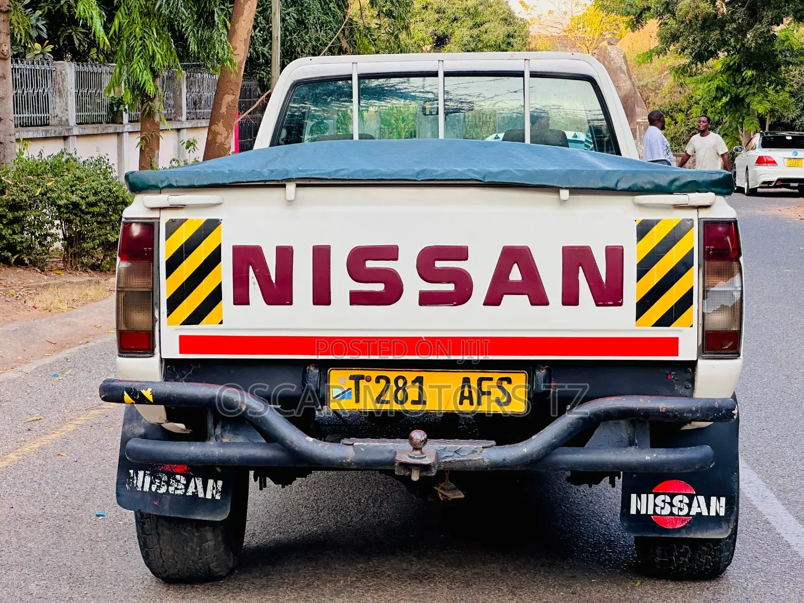 Nissan Hardbody 1997 White