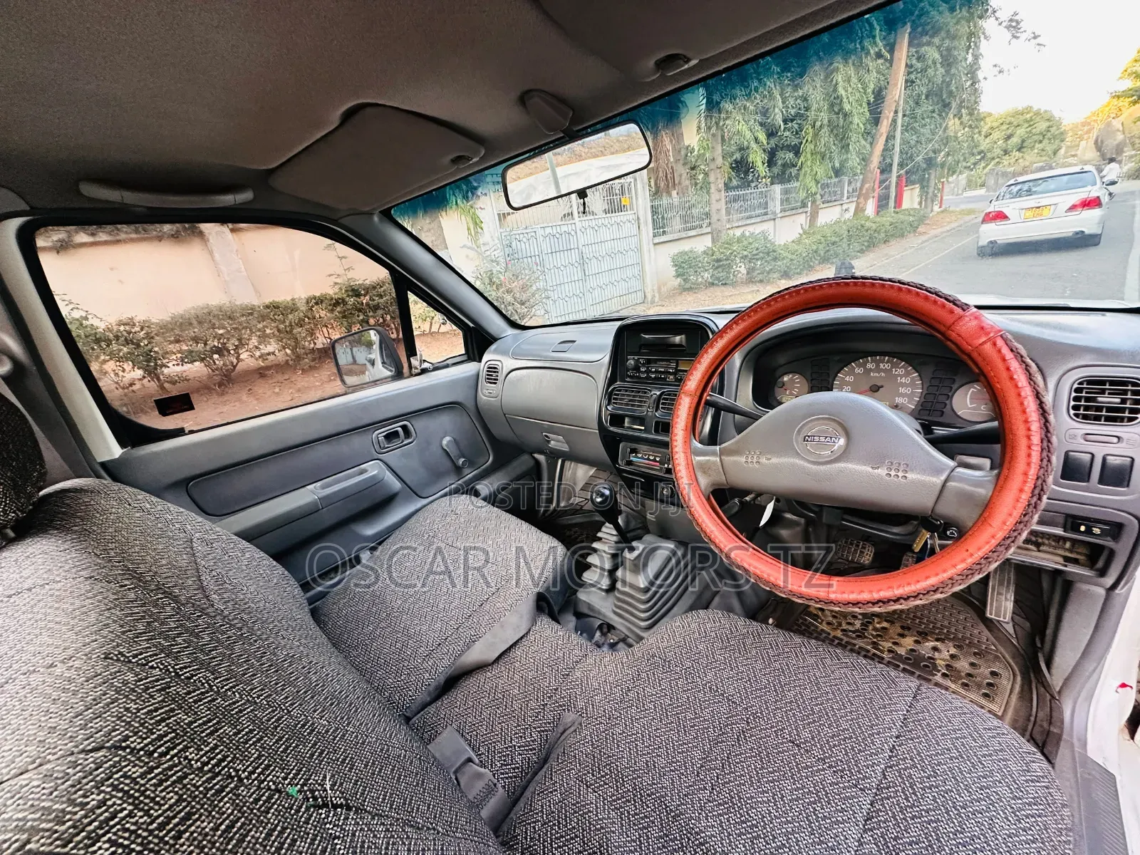 Nissan Hardbody 1997 White