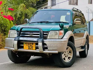 Toyota Land Cruiser Prado 2002 Green
