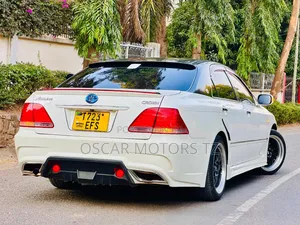 Toyota Crown 2007 White