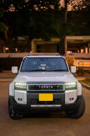 Toyota Land Cruiser Prado 2024 White
