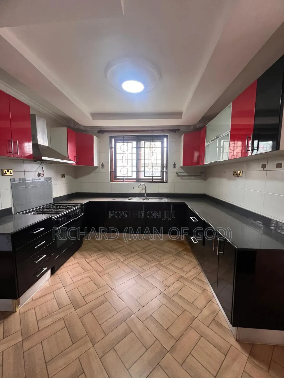 5bdrm Duplex in Central Business Area for rent