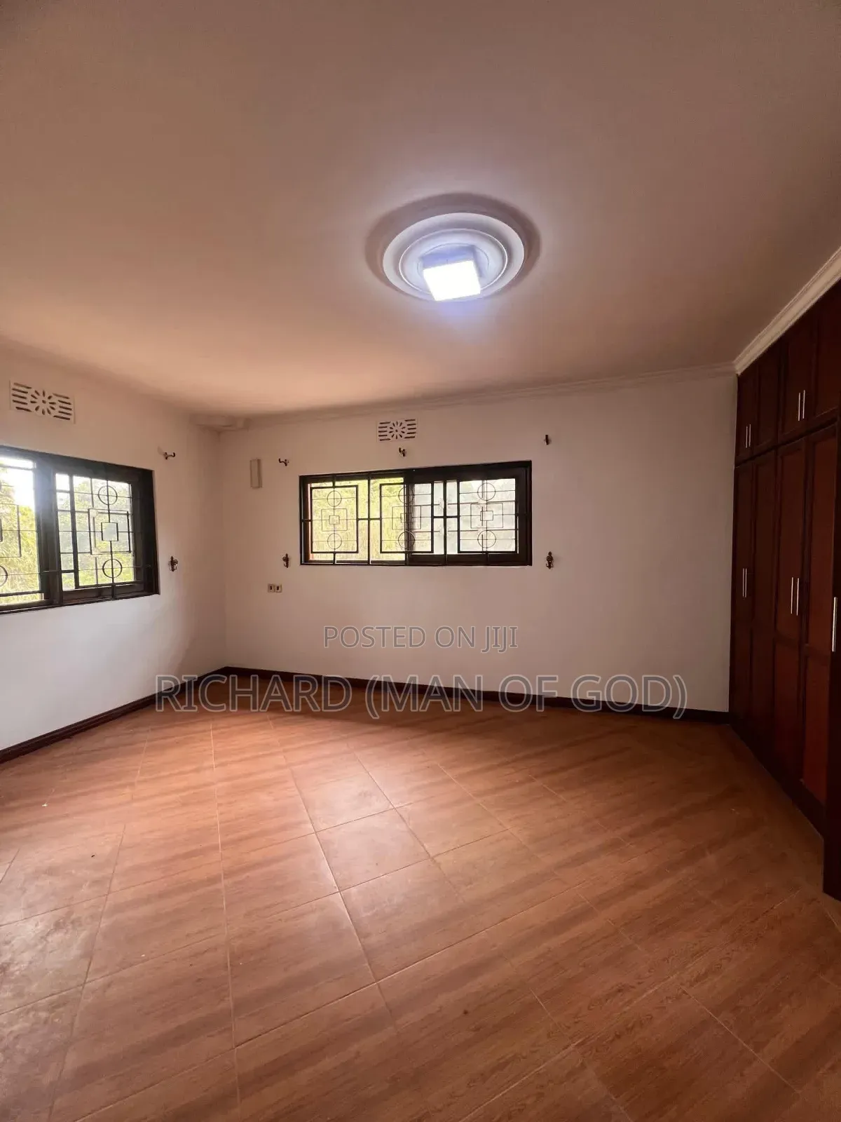 5bdrm Duplex in Central Business Area for rent