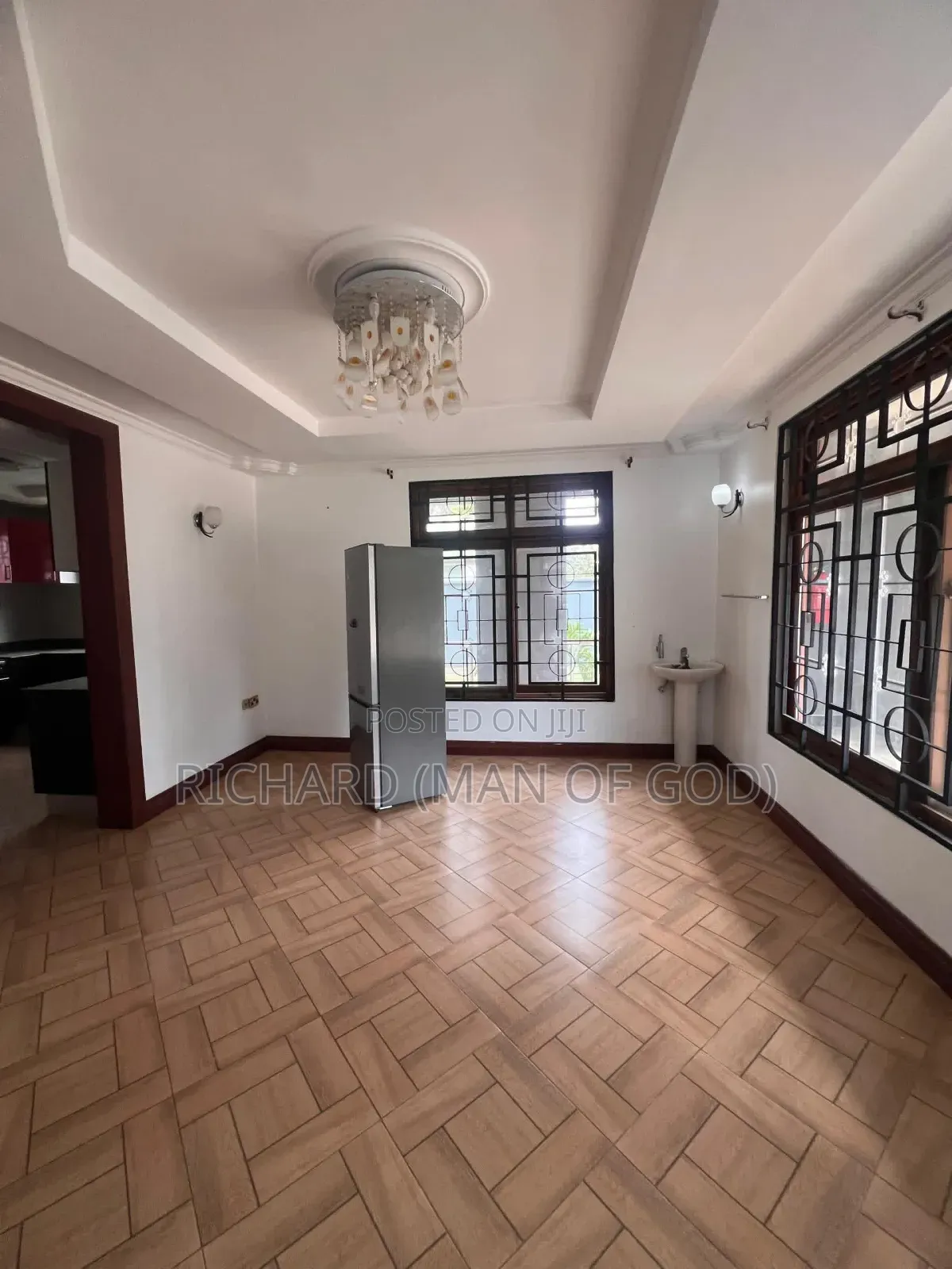 5bdrm Duplex in Central Business Area for rent