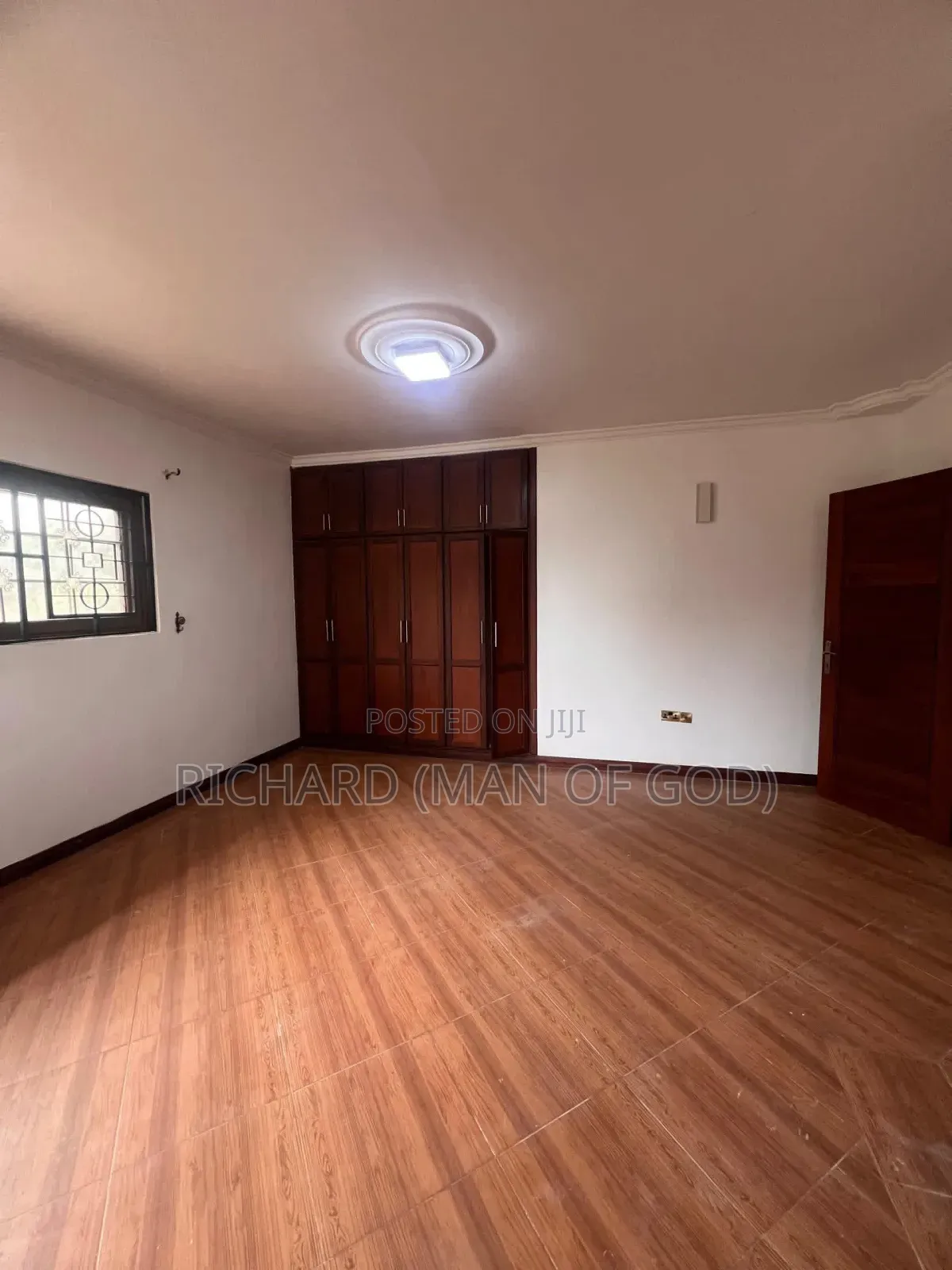 5bdrm Duplex in Central Business Area for rent
