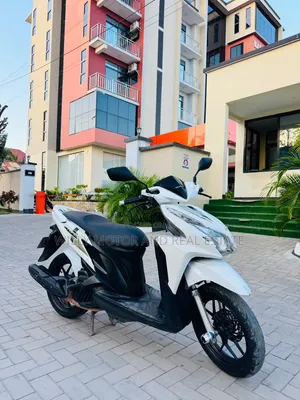 Honda CBR 2023 White