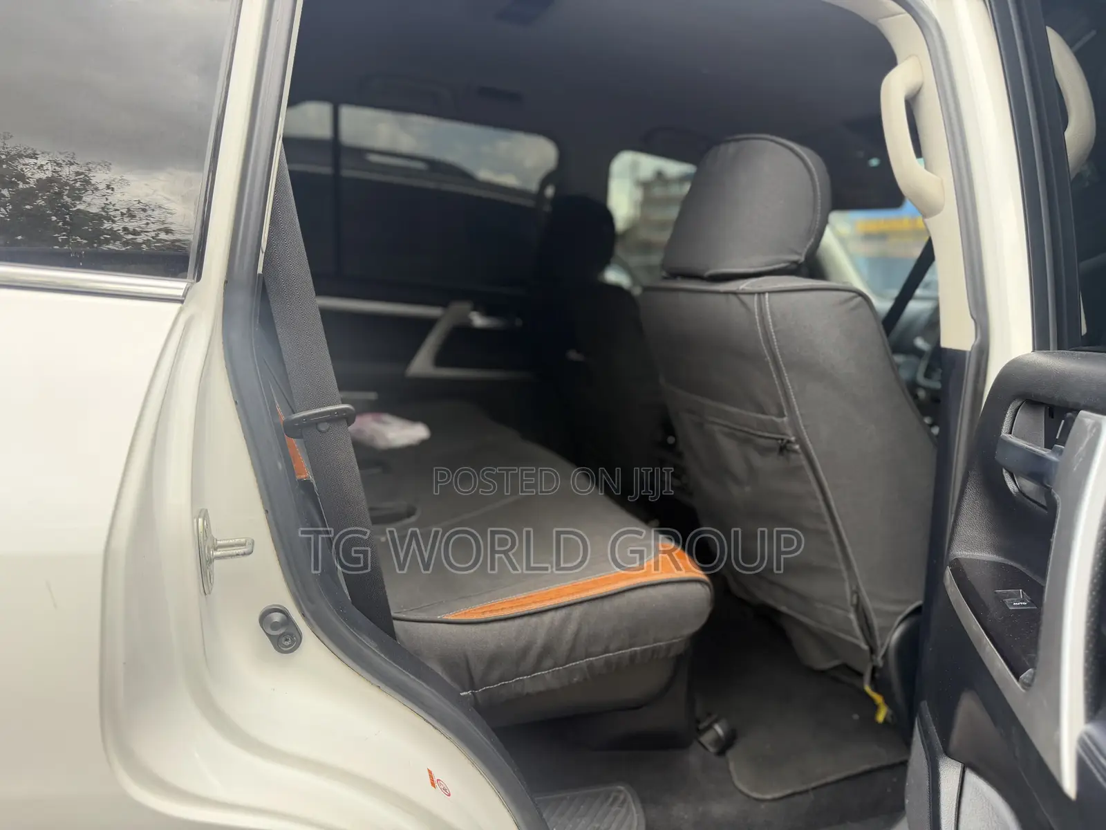 Toyota Land Cruiser 2017 White