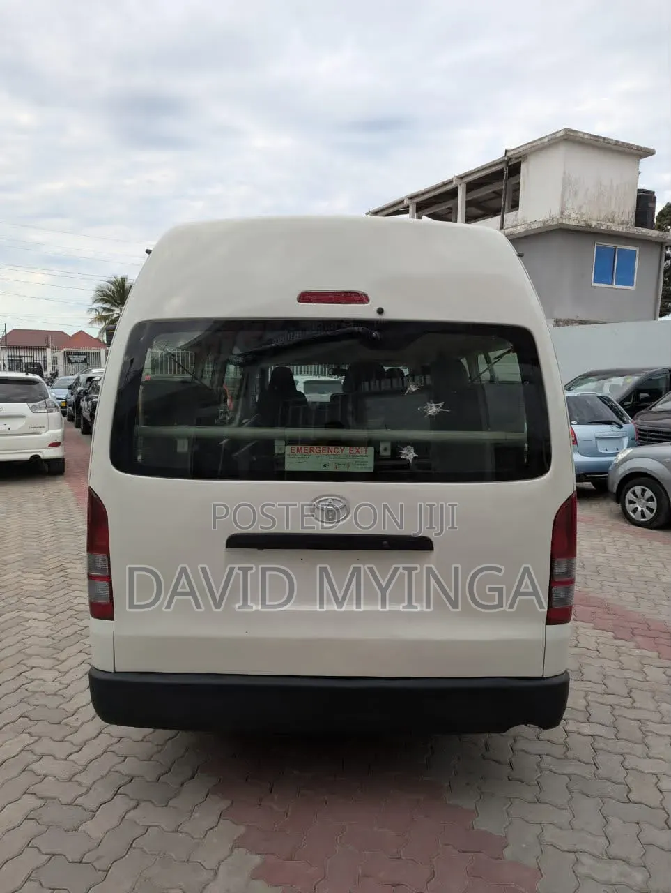 Toyota Quantum 2014 White