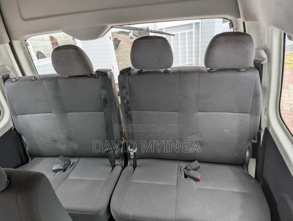 Toyota Quantum 2014 White