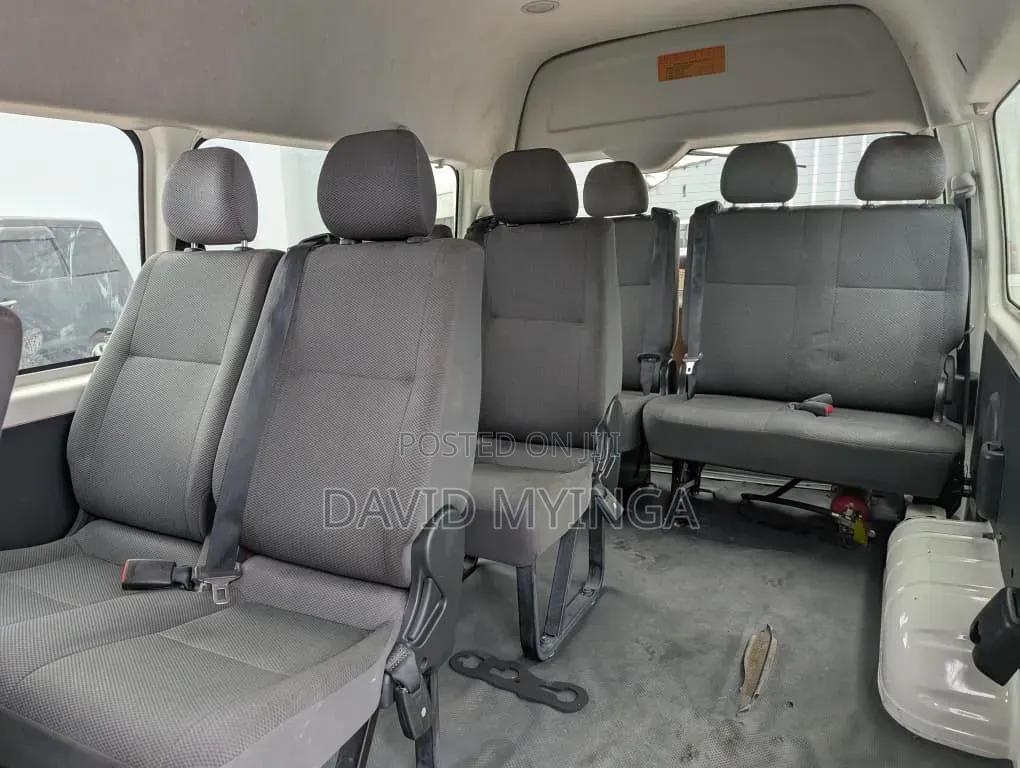 Toyota Quantum 2014 White