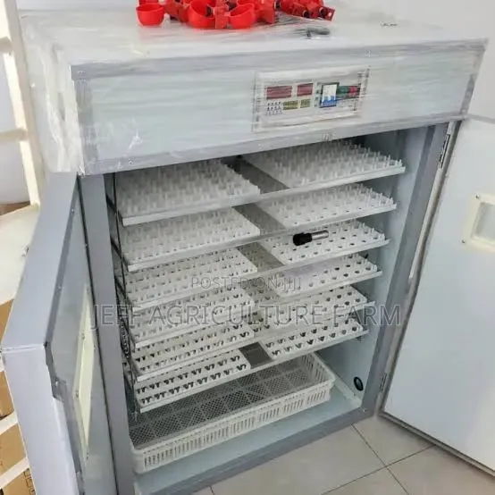 1056 Incubator Machine