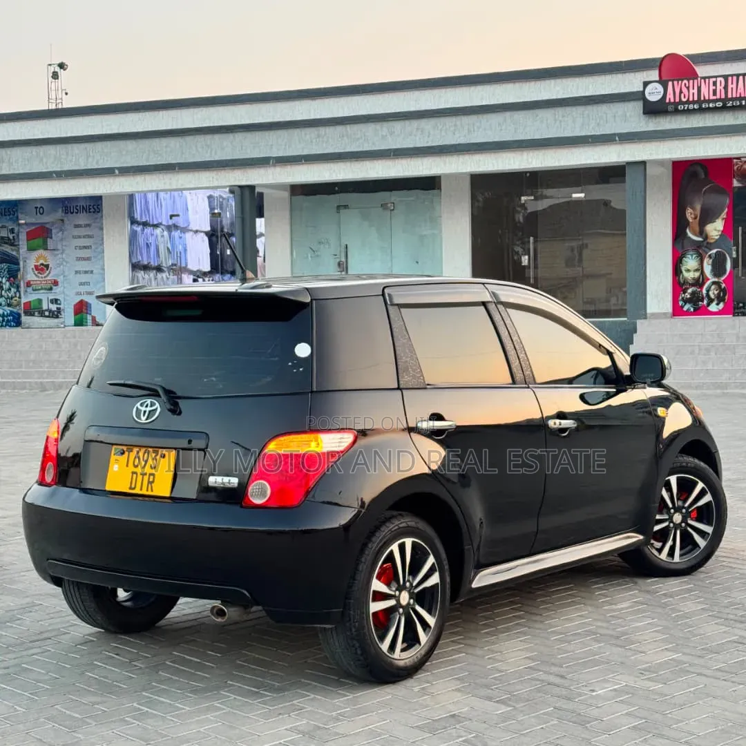 Toyota IST 2006 Black