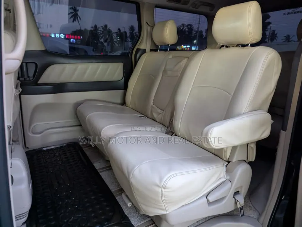 Mitsubishi Pajero 2000 Blue