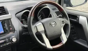 Toyota Land Cruiser Prado 2016 Black