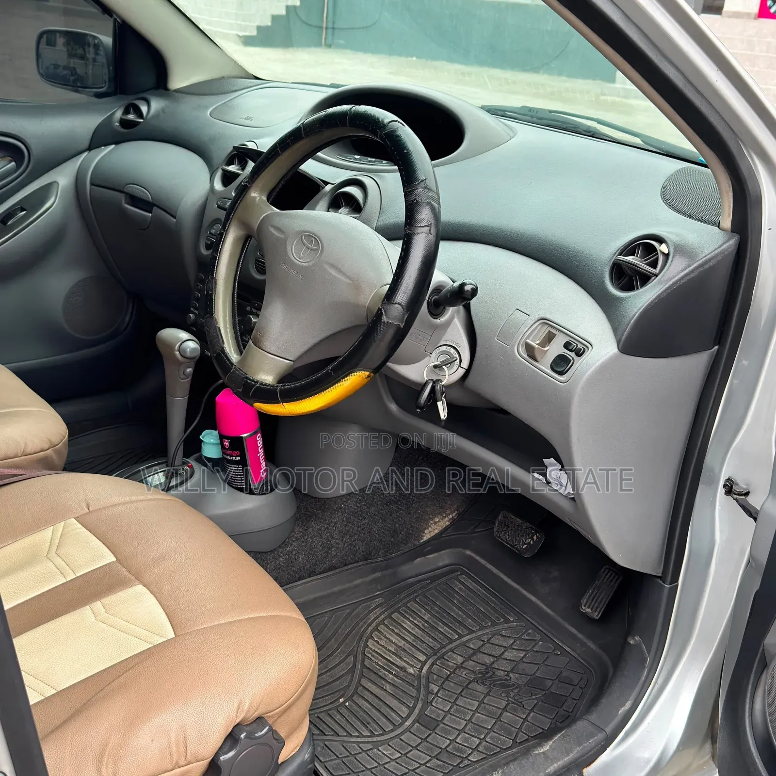 Toyota Vitz 1999 Gray