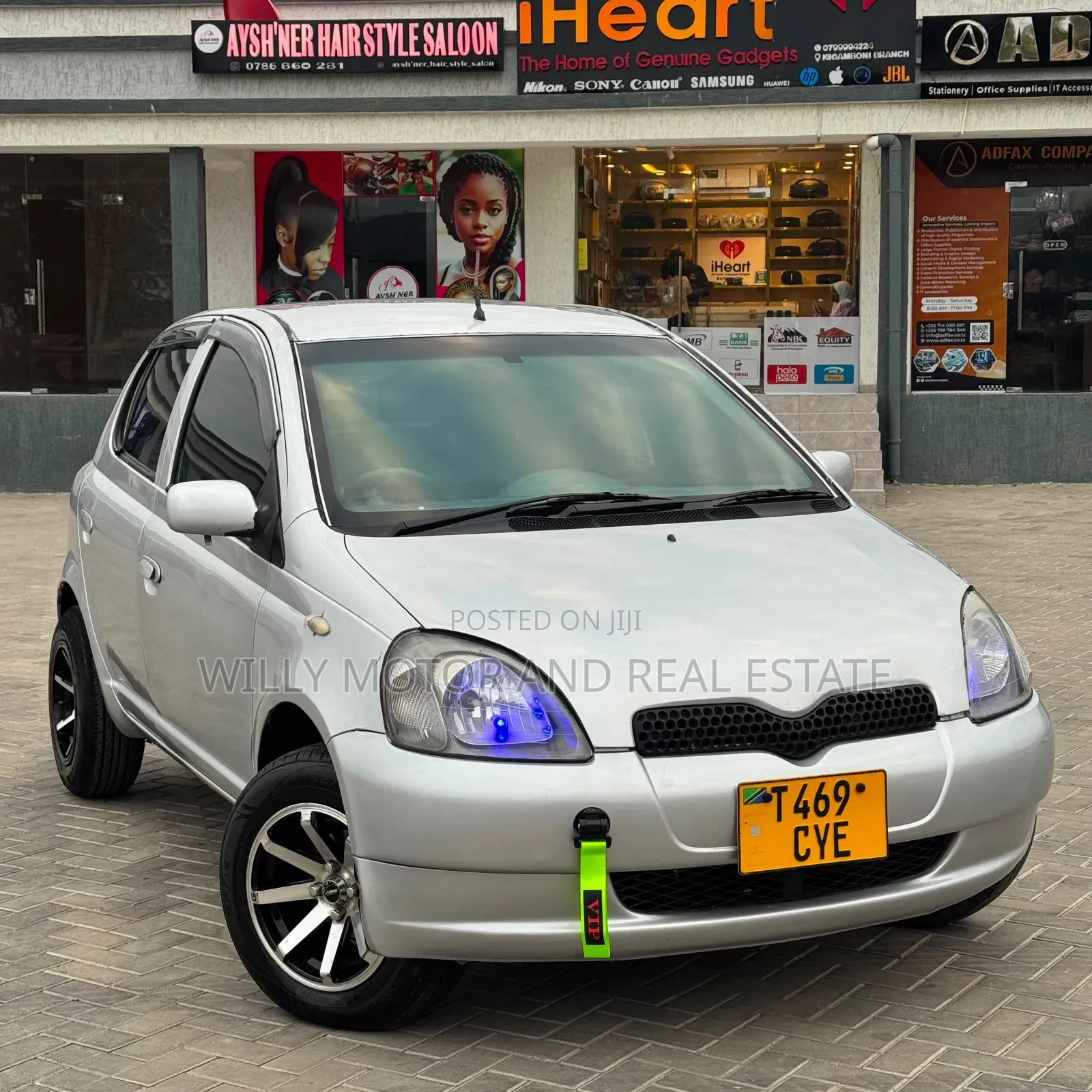 Toyota Vitz 1999 Gray