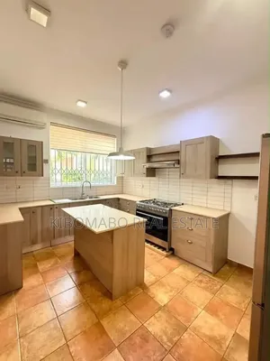 4bdrm Townhouse / Terrace in Oyster Bay for rent