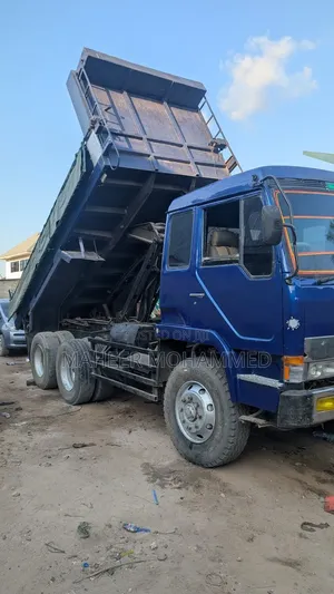 Mitsubishi Fuso Tipper Dumper